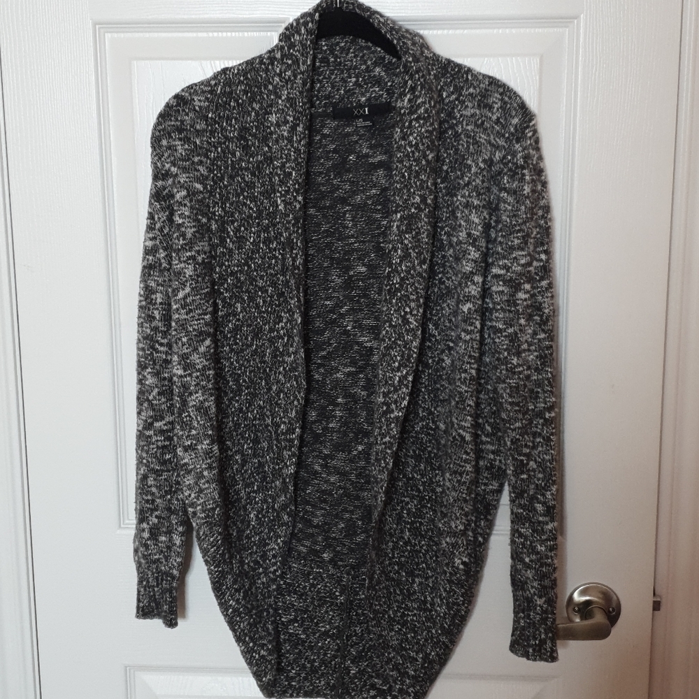 6 for $30‼or 3 for $19‼Forever 21 knit cardigan